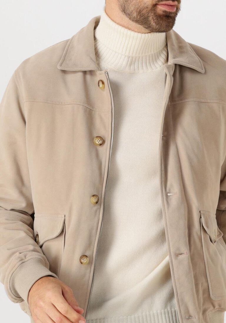 beige alter ego jack joseph