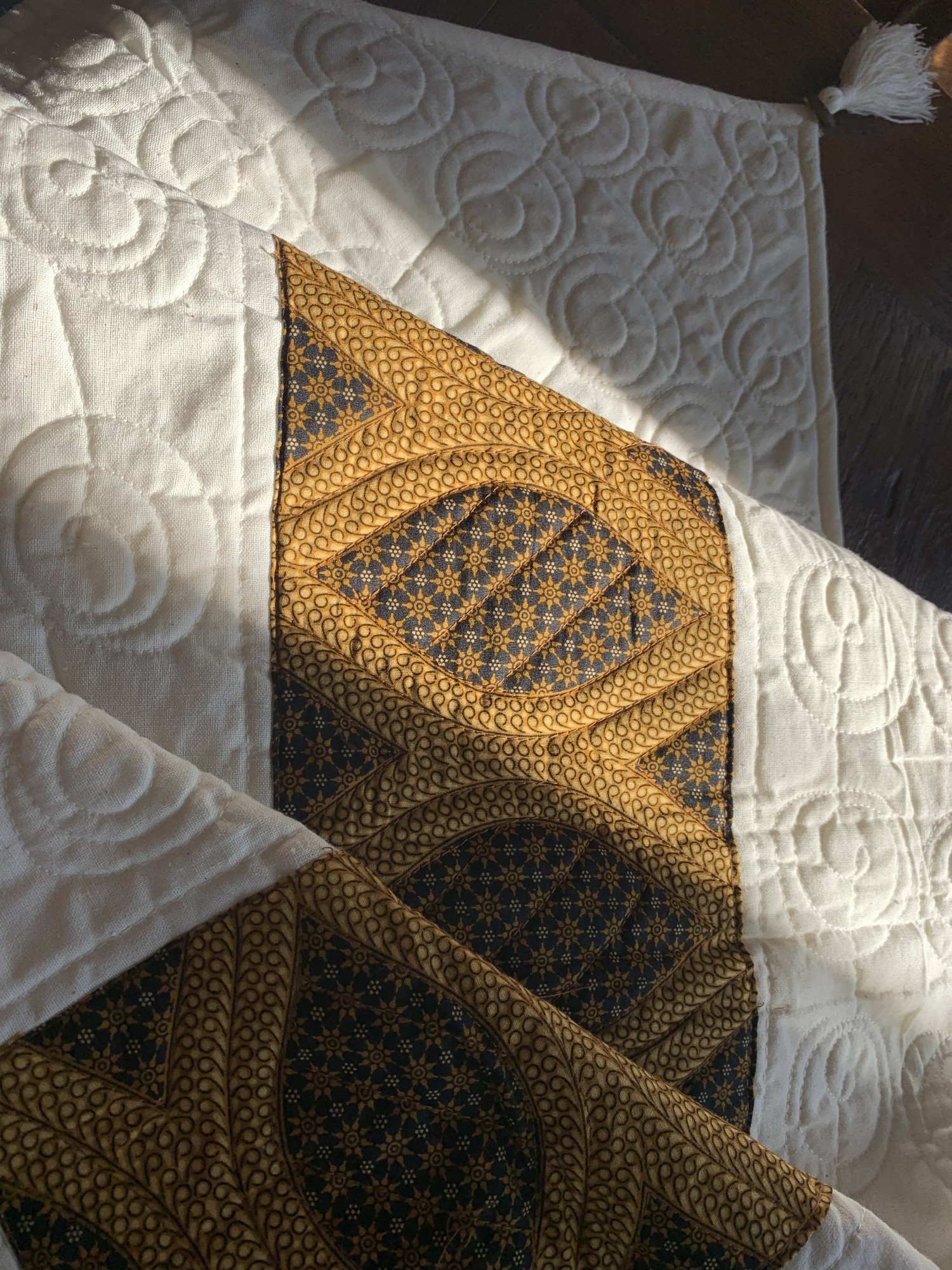Tischläufer 'Elypse', weiß, braun, L 150 cm, B 40 cm von fischer's lagerhaus