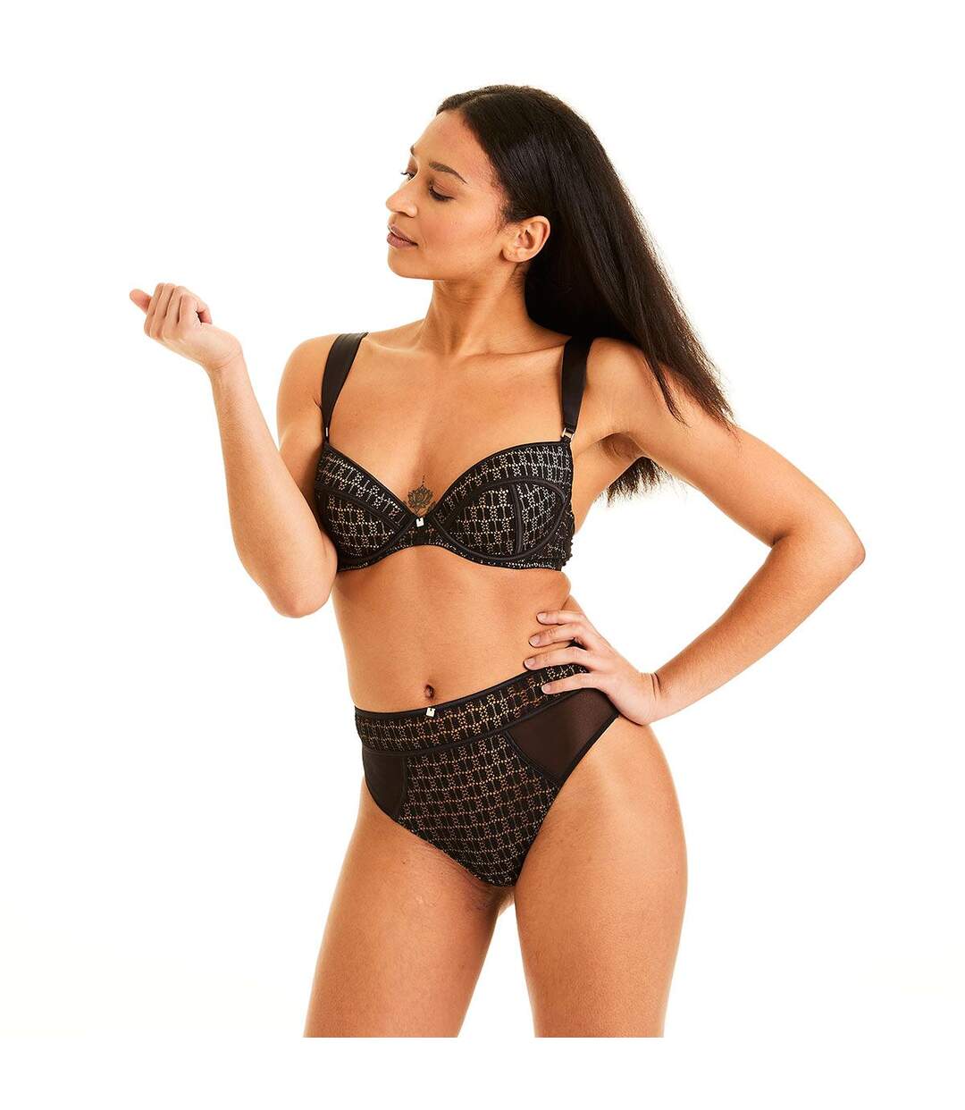 Tanga noir Merveilleux