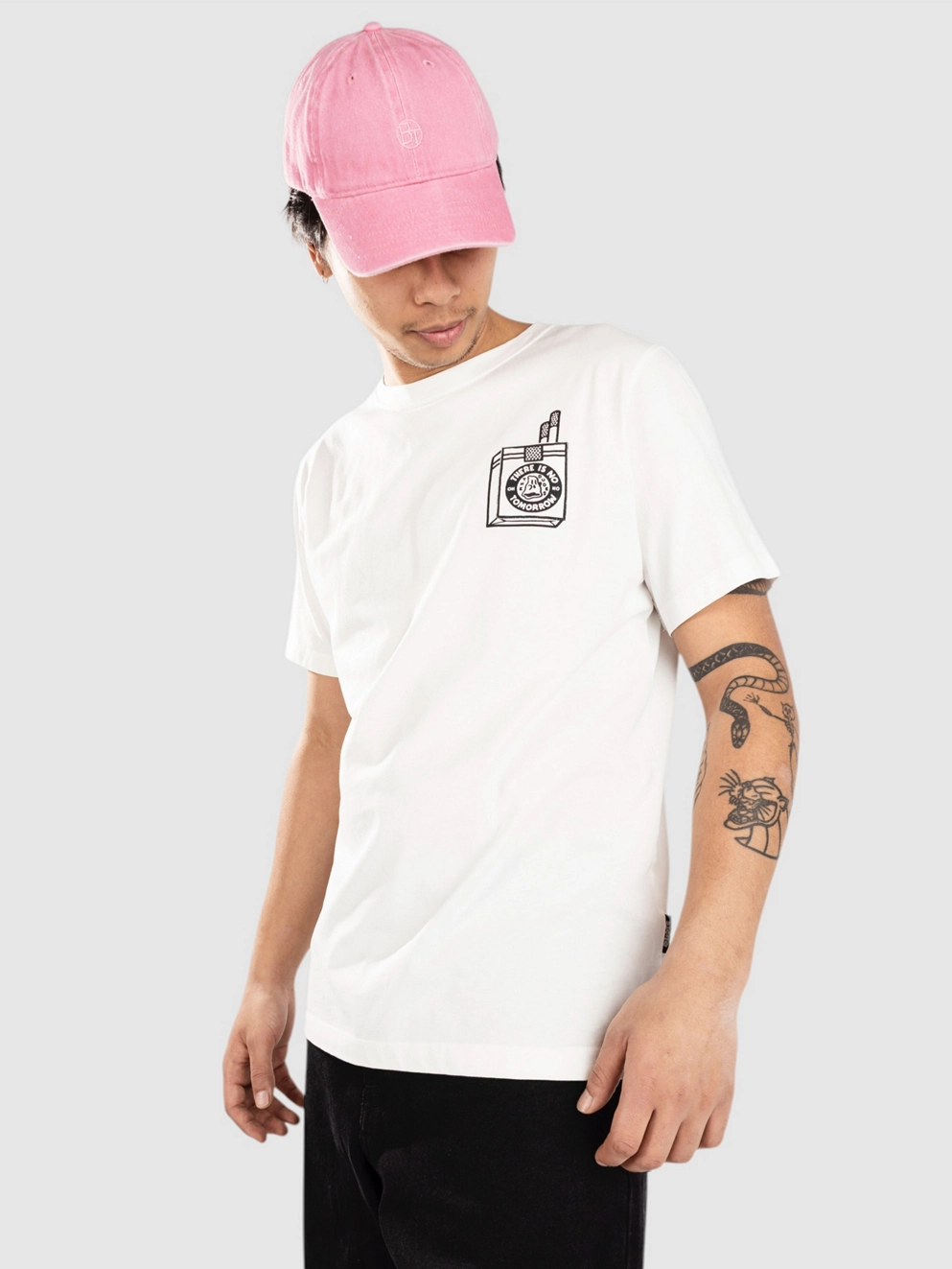 The Dudes Too Short Smokes Classic T-Shirt off white