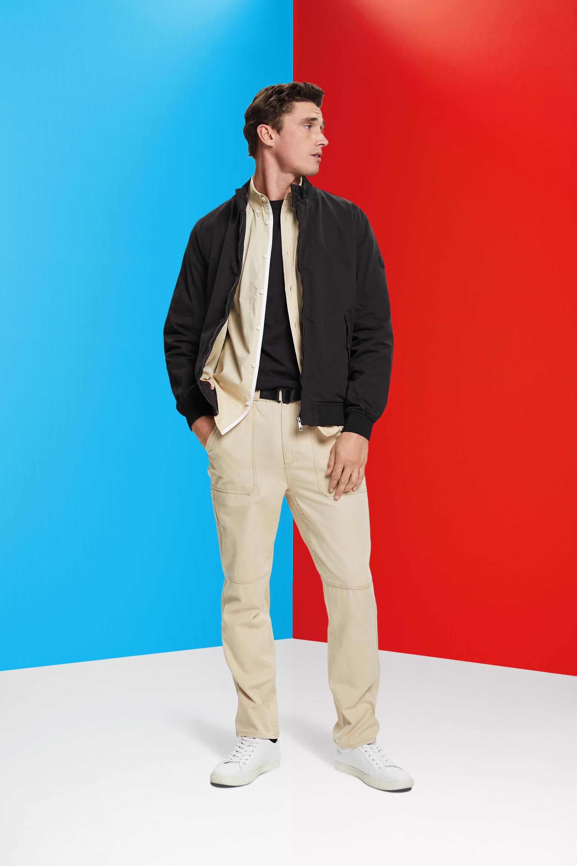 Blouson à col droit