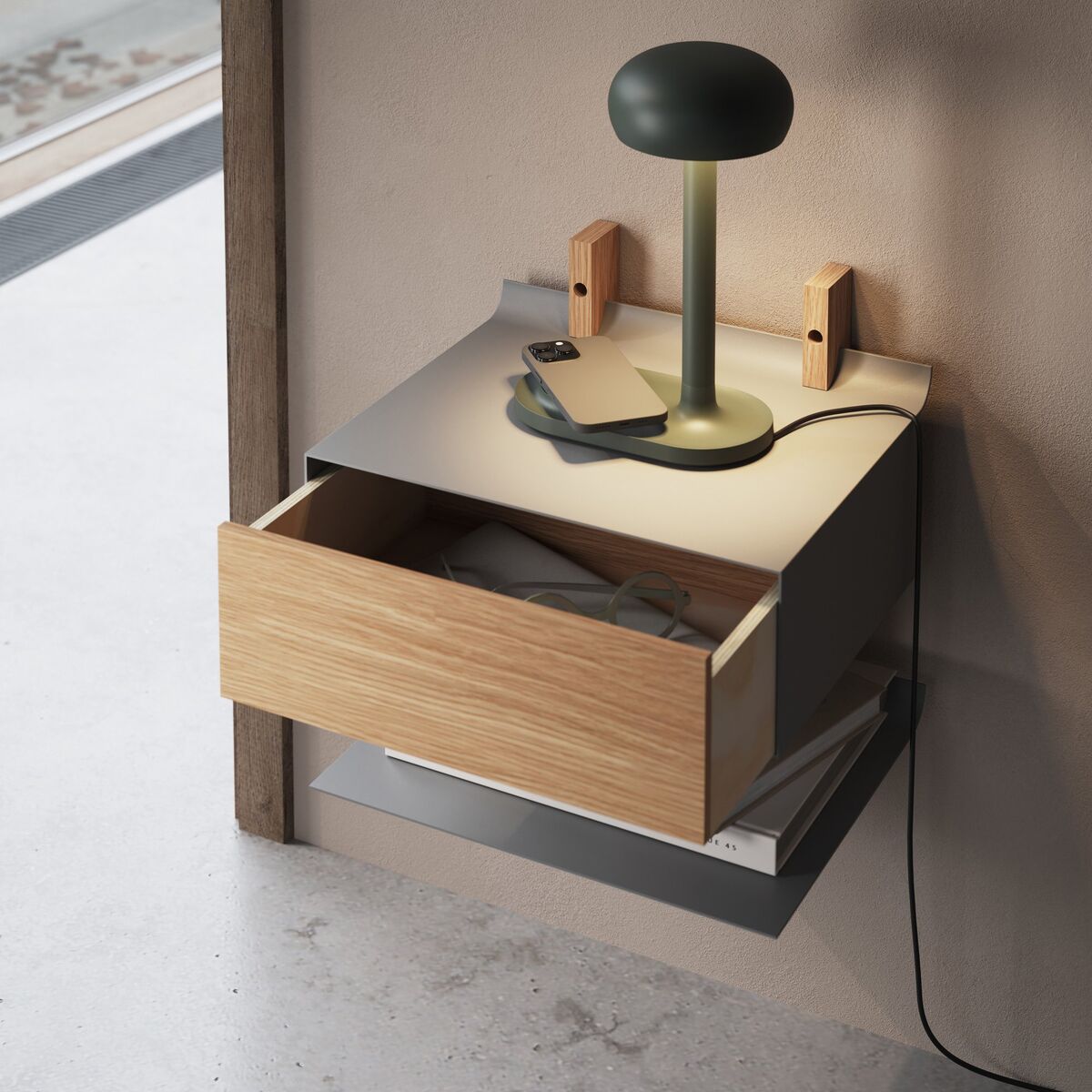 Emendo lampe med trådløs Qi-lader, black