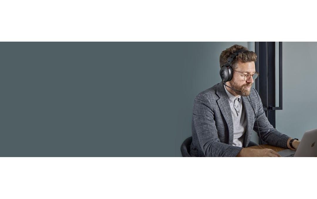Headset NTH-100M Schwarz<br>Professionelles Over-Ear-Headset mit aussergewöhnlicher Klangleistung