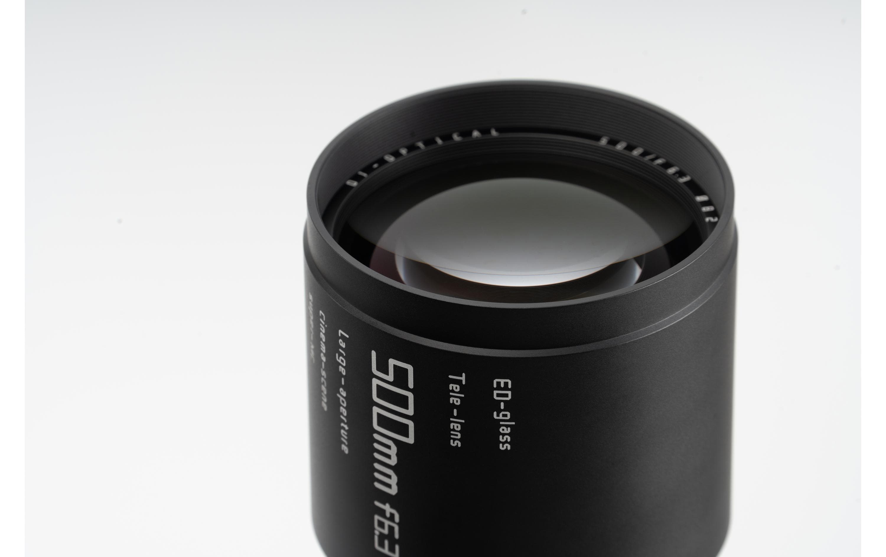 Festbrennweite 500mm F/6.3 – Canon RF<br>Teleobjektiv zum Fotografieren weit entfernter Motive wie Flugzeuge, Sport, Wildtiere und mehr