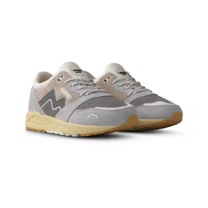 Karhu Baskets Aria 95 | Gris clair