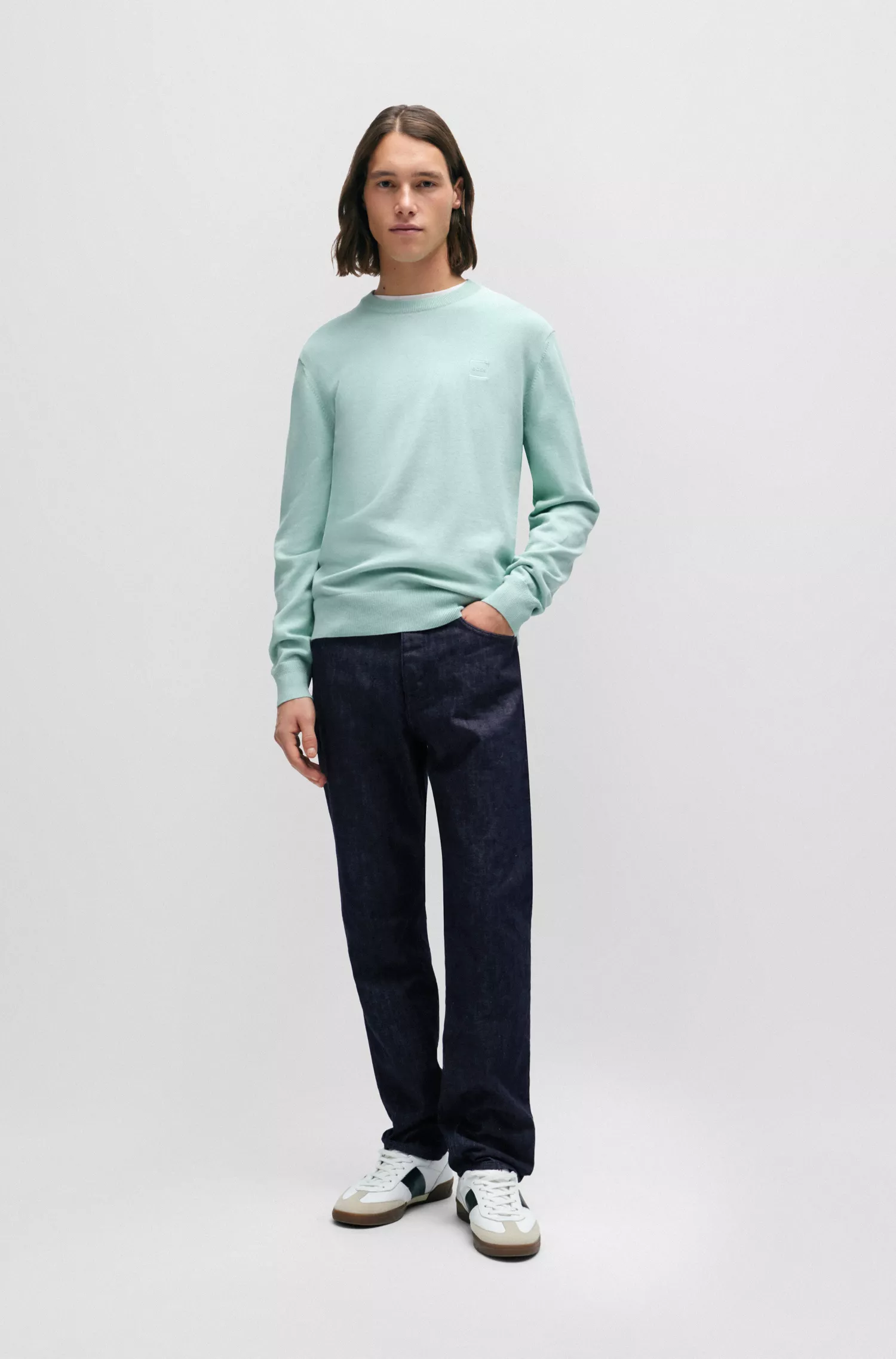 Suéter BOSS laranja de gola redonda em algodão e cashmere com logotipo.
