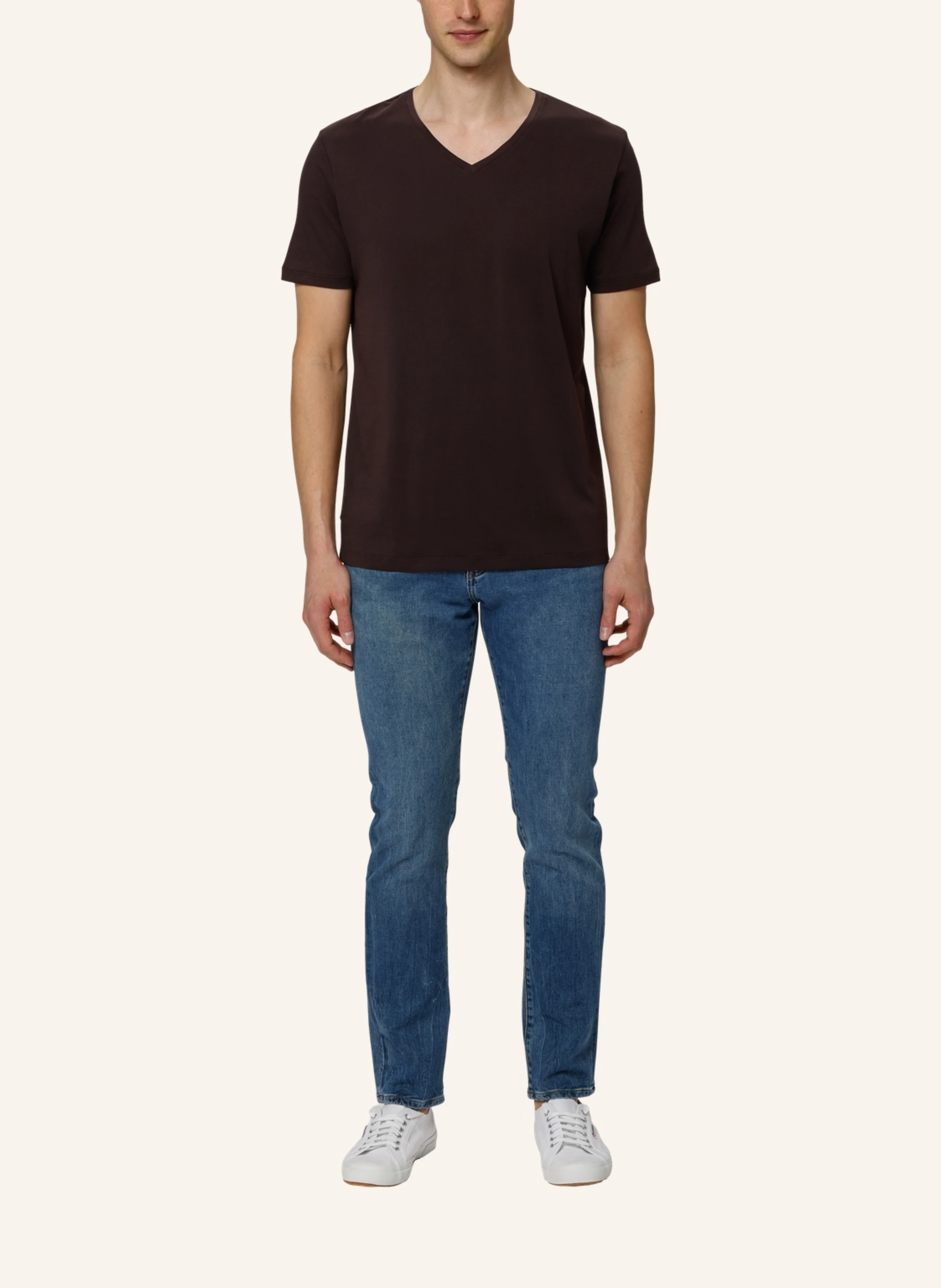 TRUSTED HANDWORK V Neck 1/2-Sleeve T-Shirt