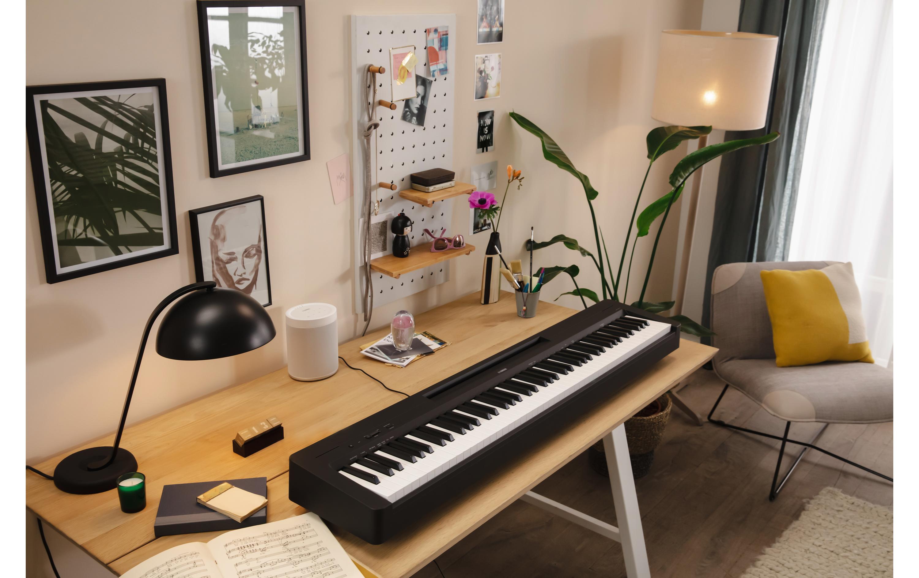 E-Piano P-145BT<br>Portables Piano mit 88 Tasten und Bluetooth