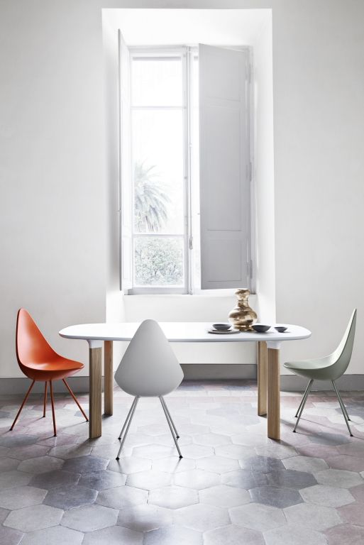 Fritz Hansen Drop Chair stoel Zwart