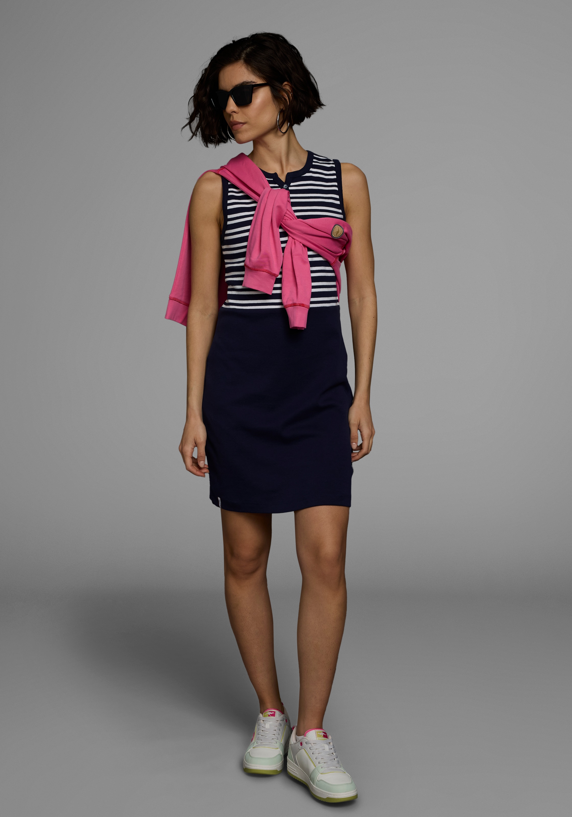 KangaROOS Sommerkleid aus Rippware,  Mini-Länge