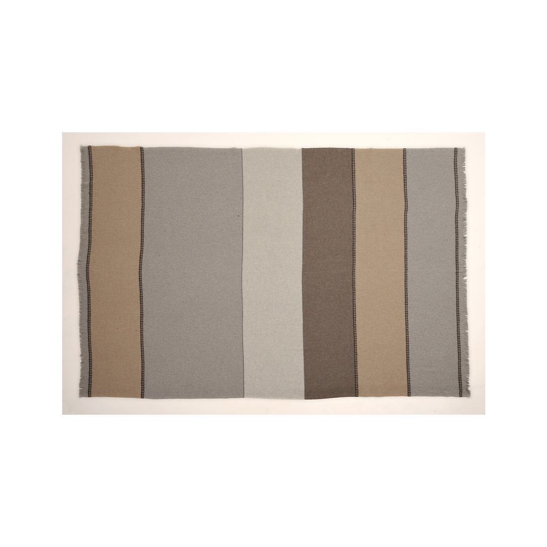 Eskimo In- und Outdoor Decke Alvega 130 x 170 cm beige / grau / weiss