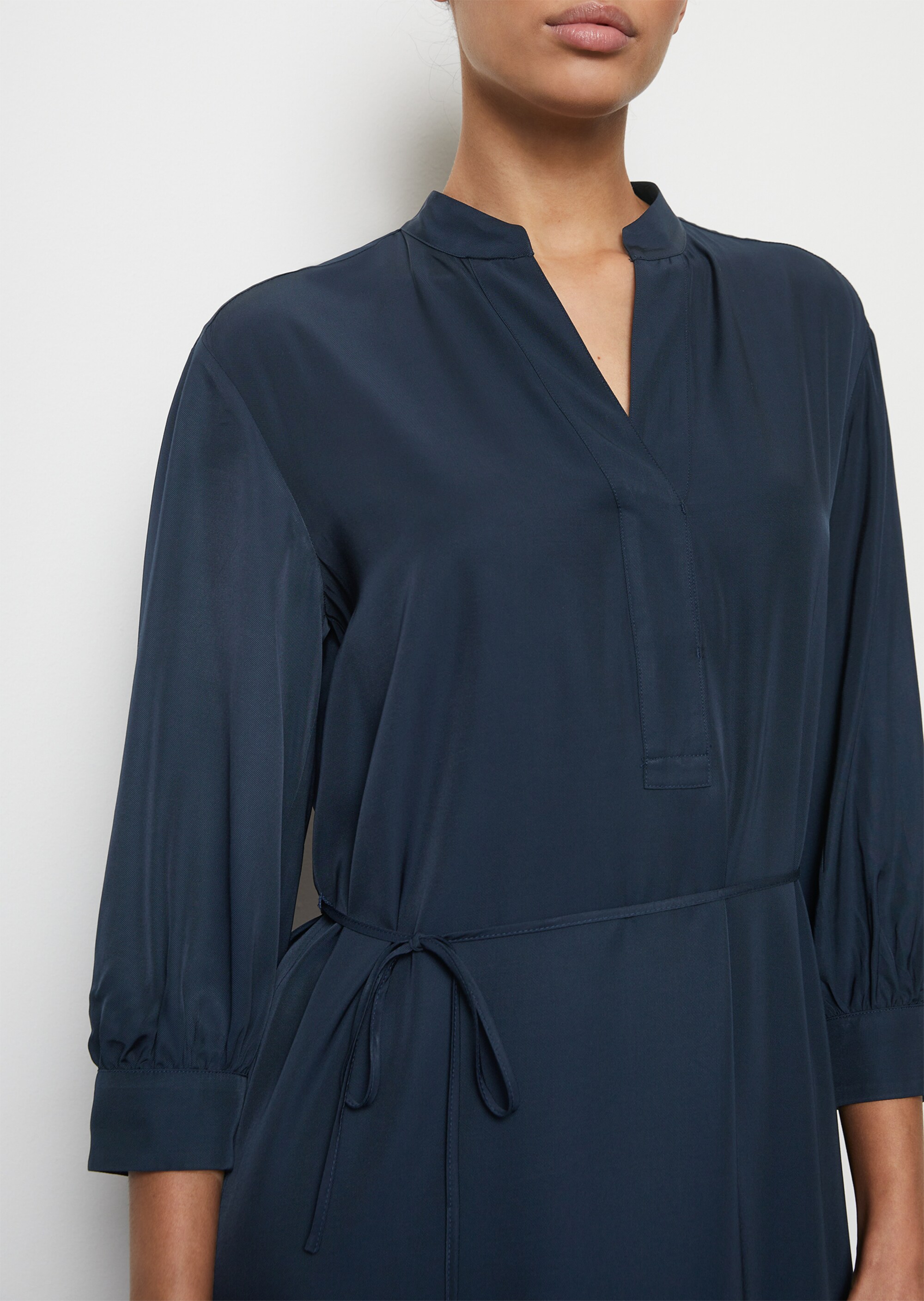 Kleid straightaus Cupro-Viskose-Mix