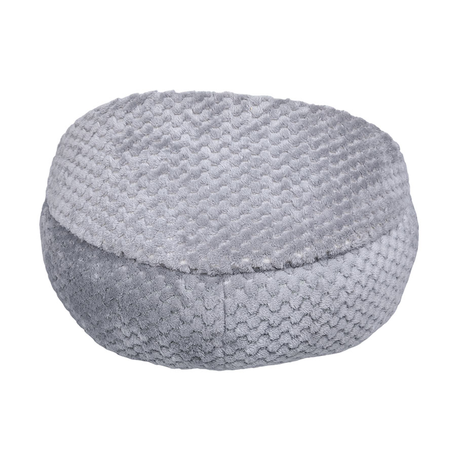 Cama Leeby cinza e branca para gatos com brinquedo.