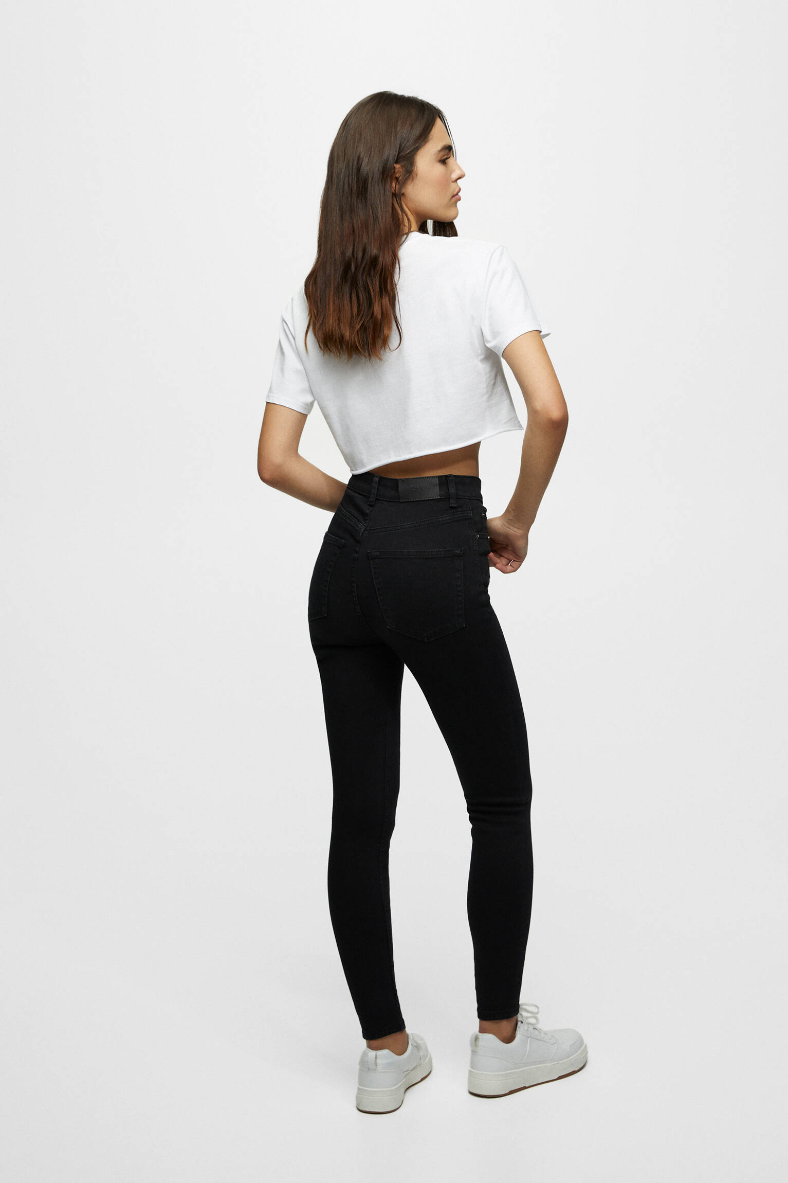 CALÇA JEANS SKINNY DE CINTURA ALTA - PRETA