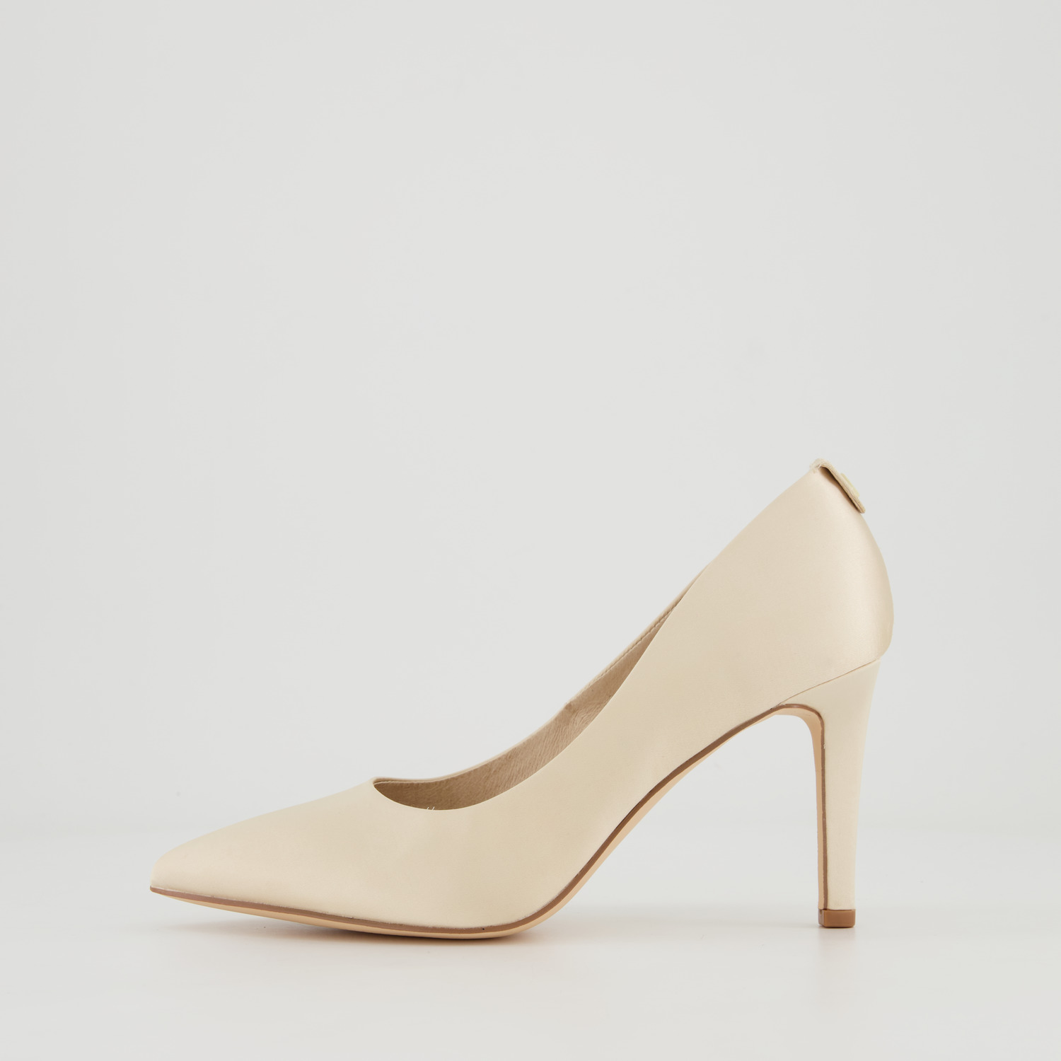 La Strada Pumps