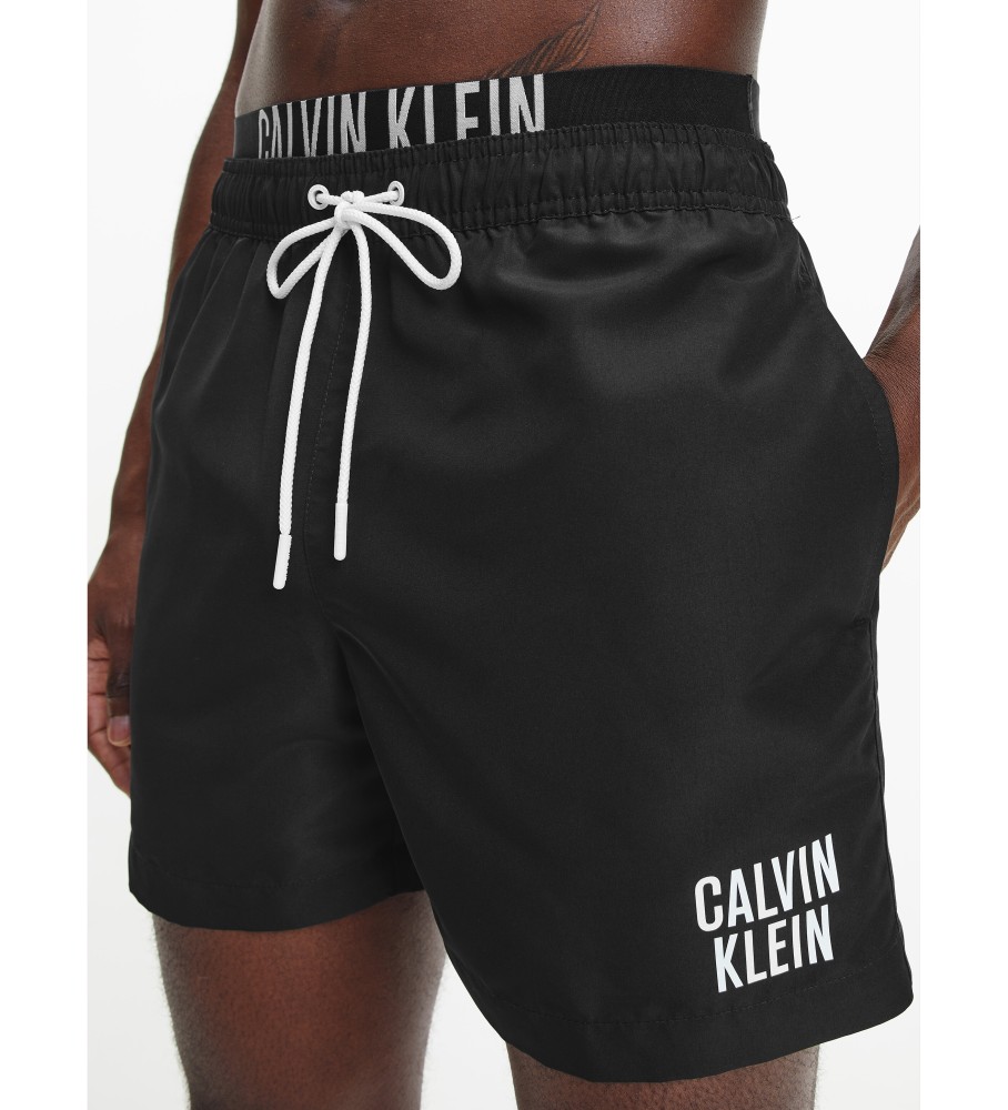 Calção de banho Calvin Klein Intense Power com cós duplo, preto.
