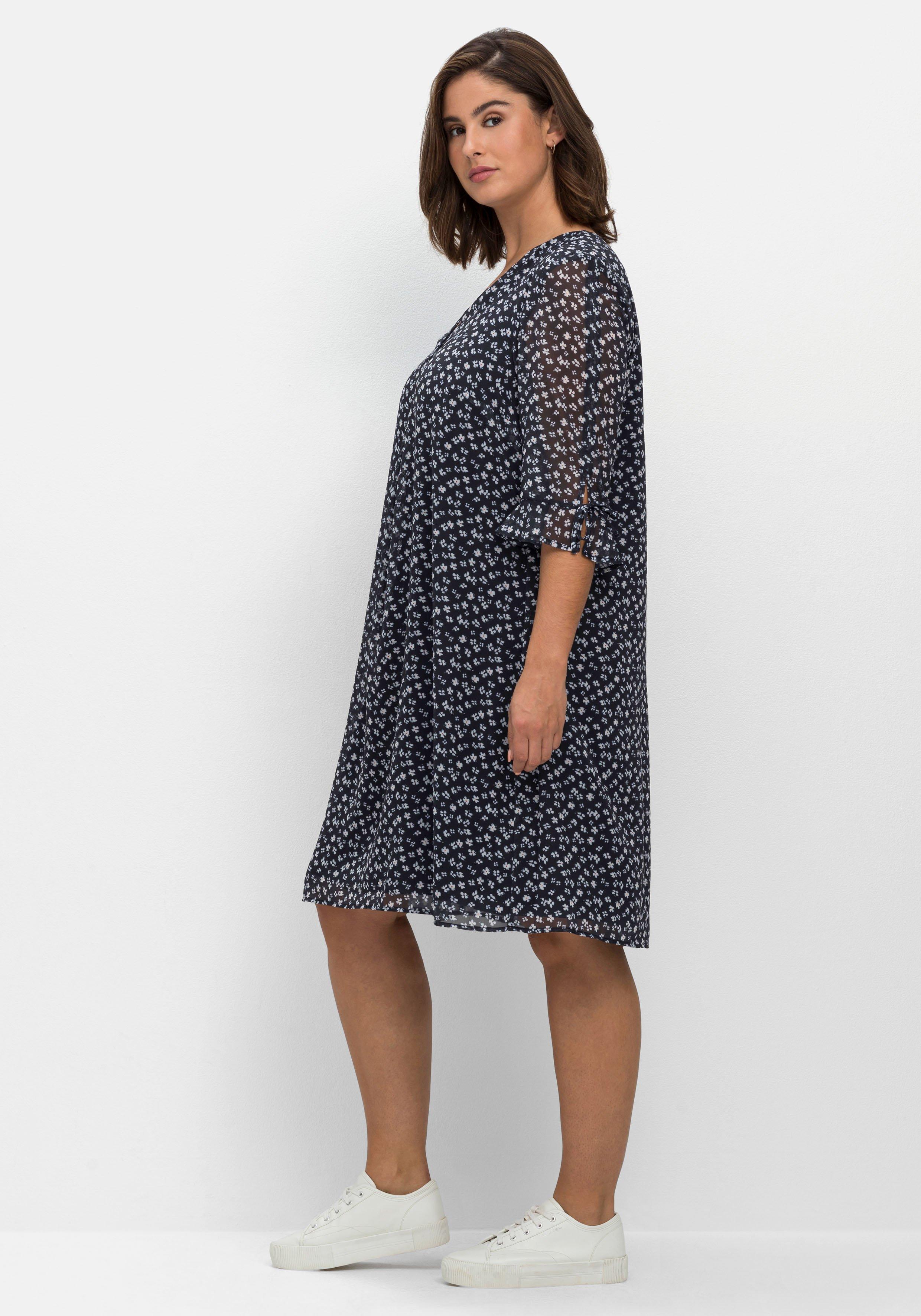 Chiffonkleid im Hängerchen-Stil, mit Millefleursprint