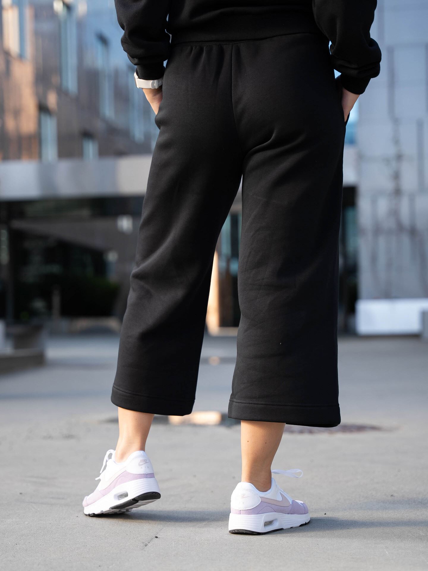 Pheonix Fleece High-Rise Crop Pant