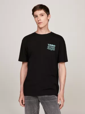 Camiseta com logo nas costas da coleção de 1985