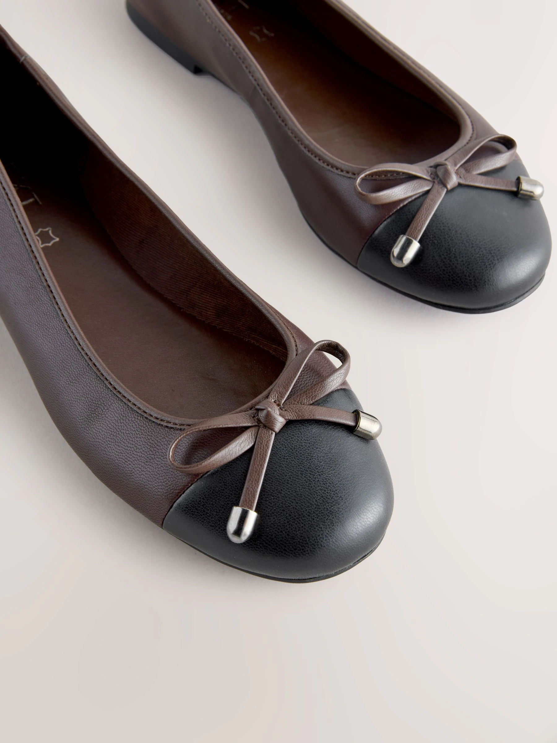 Chocoladebruin - Leren Ballerina's met ronde neus