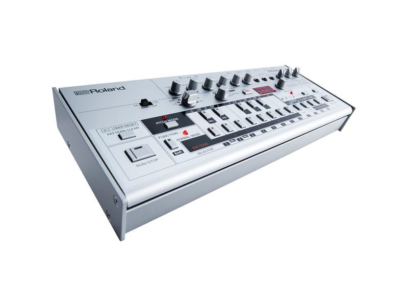 Roland Synthesizer TB-03 Bass Line Synth basierend auf TB-303