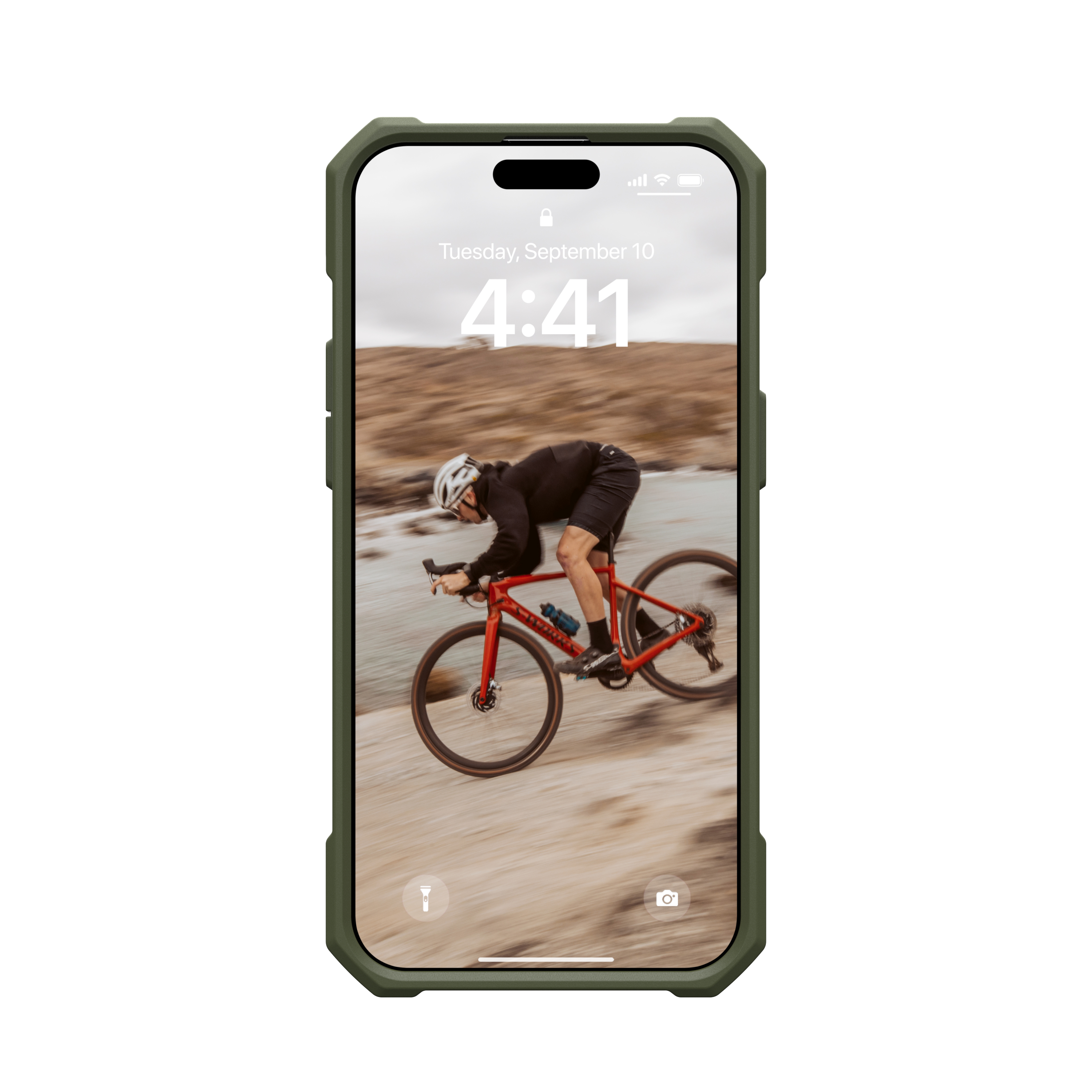iPhone 15 Pro Max MagSafe Schutzhülle Essential Armor (114296117272) - Olive Drab
