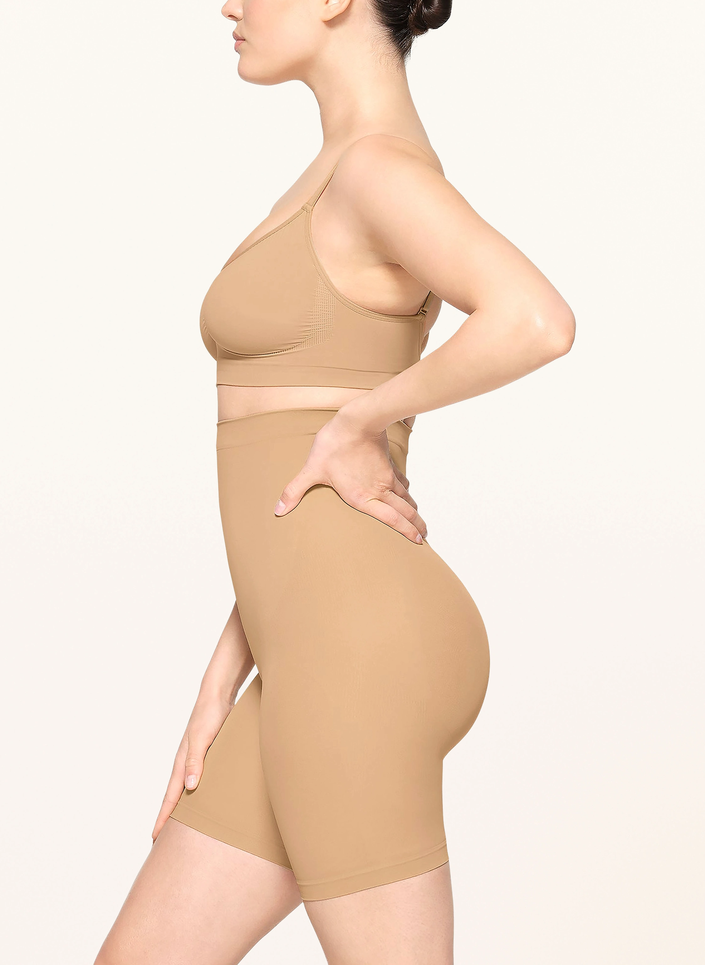 SKIMS Shape-Slip SEAMLESS SCULPT