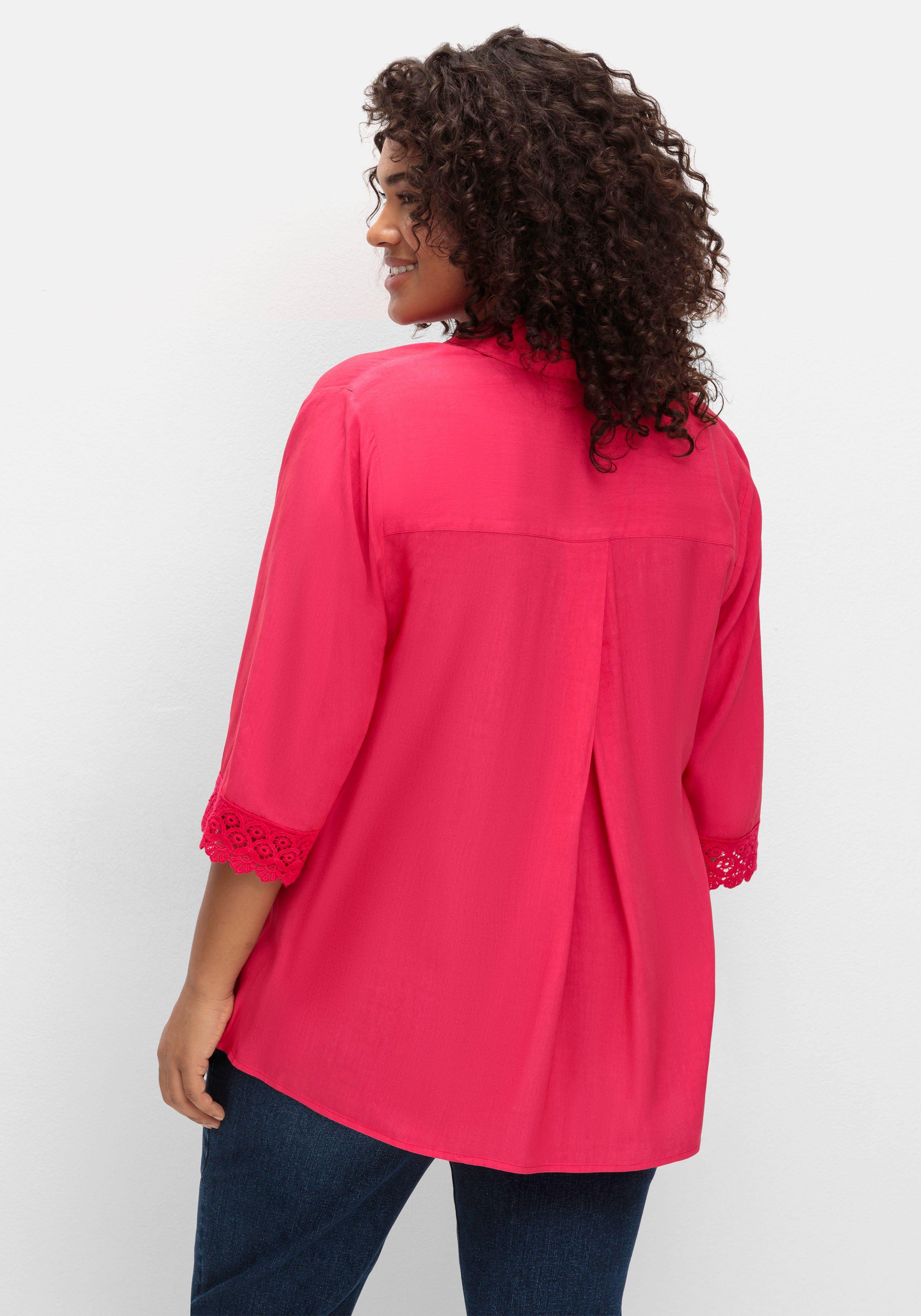 Bluse mit Spitzenkante am Ärmelsaum