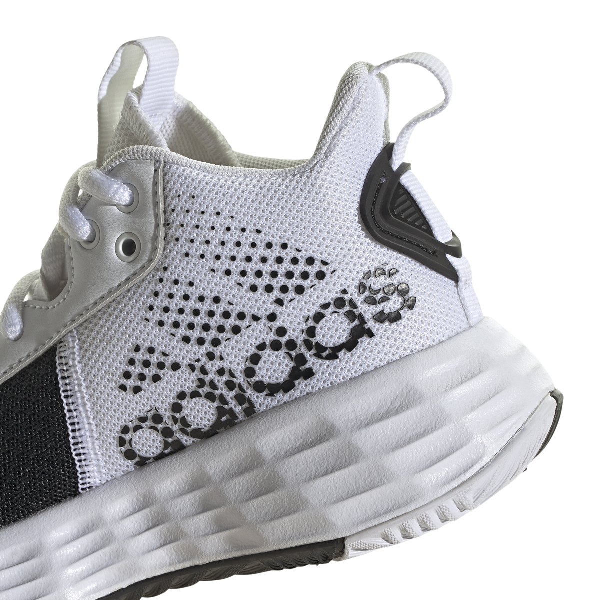 ADIDAS-Ownthegam-jb-Basket de basketball - Talon plat - Noir/Blanc
