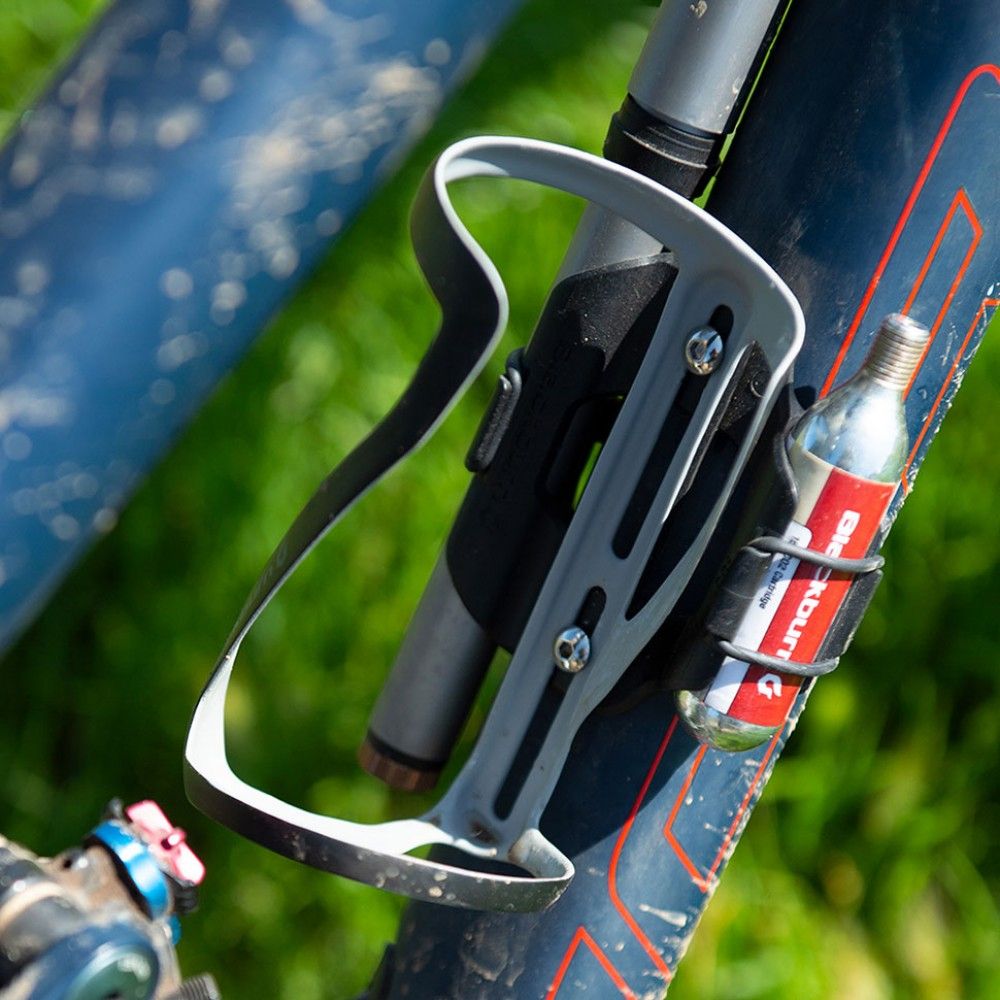 Blackburn Carbon Side Entry Cage Flaschenhalter Right kaufen | Bike-Discount