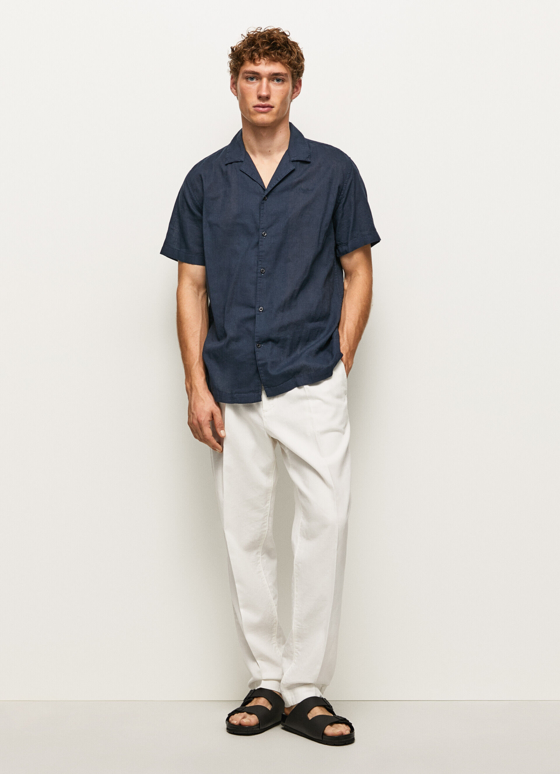 PANTALONES CHINOS FIT RELAXED ARROW - ivory white