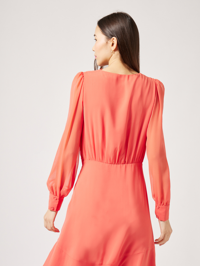 Robe courte asymétrique