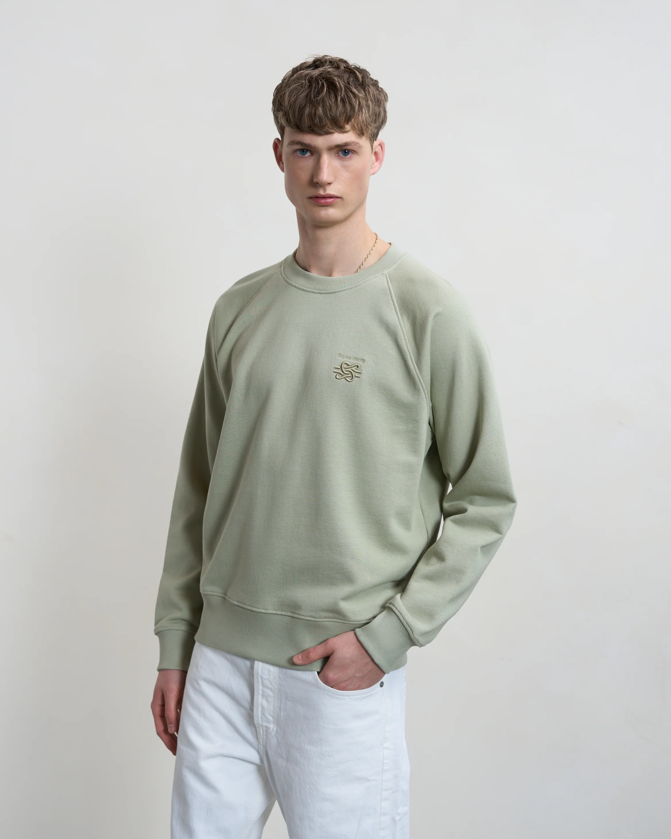 Sweatshirt Embroidered Knot Tea