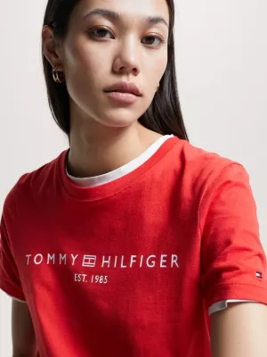 Camiseta com bordado da bandeira e logotipo exclusivo