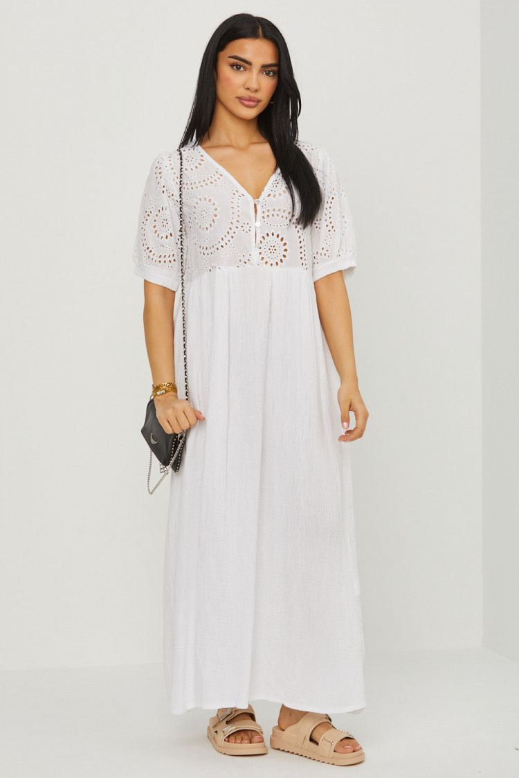 Robe blanche en gaz de coton avec haut en crochet
