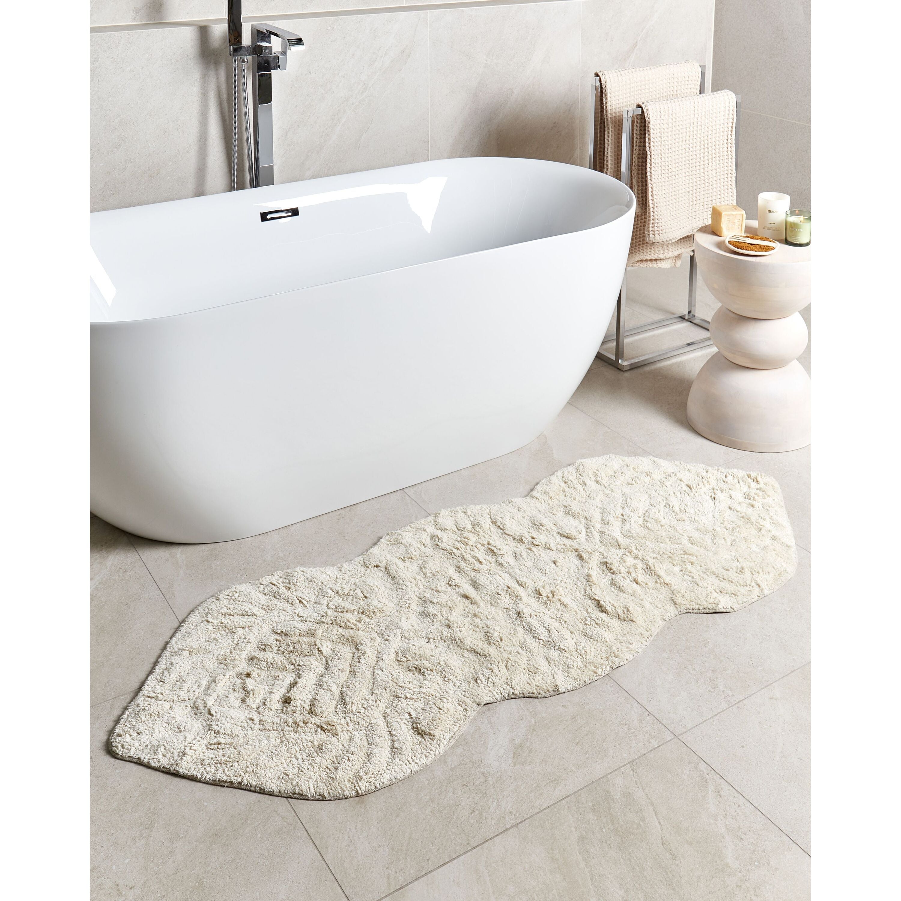 Beliani - CANBAR - Badmat - Lichtbeige - 150 x 60 cm - Katoen