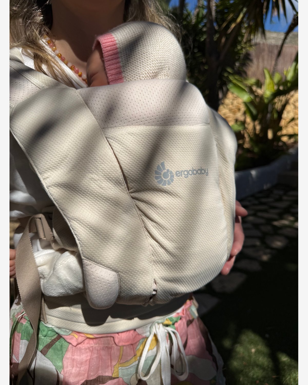 Embrace Bæresele Nyfødt – Air Mesh | Frontbæring Baby 0-1år
