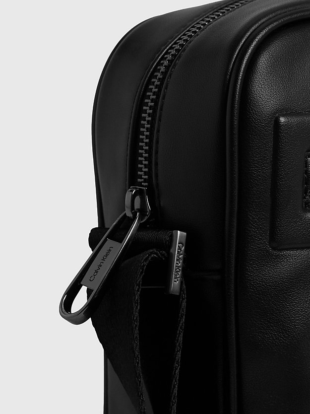 Bolsa pequena para repórter