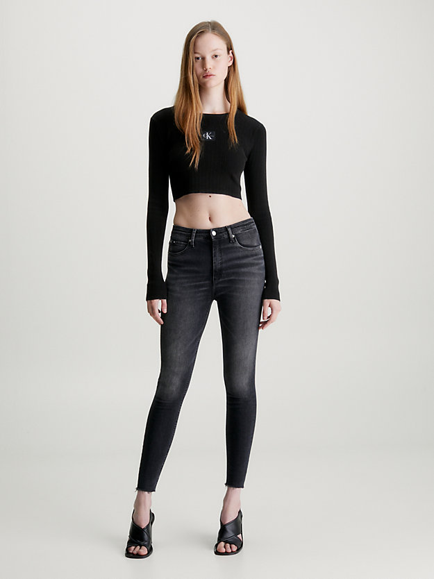Calça jeans super skinny de cintura alta até o tornozelo