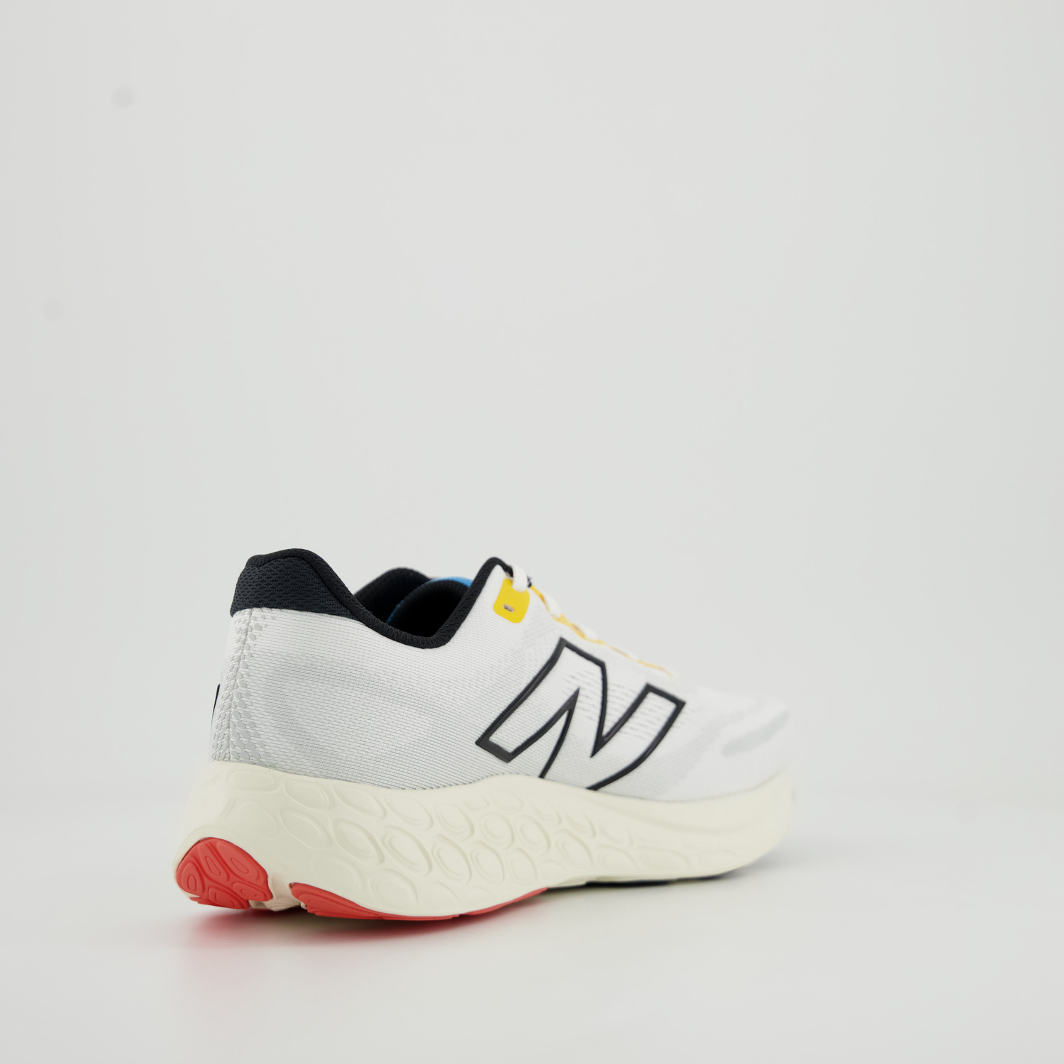 New Balance M680LW8