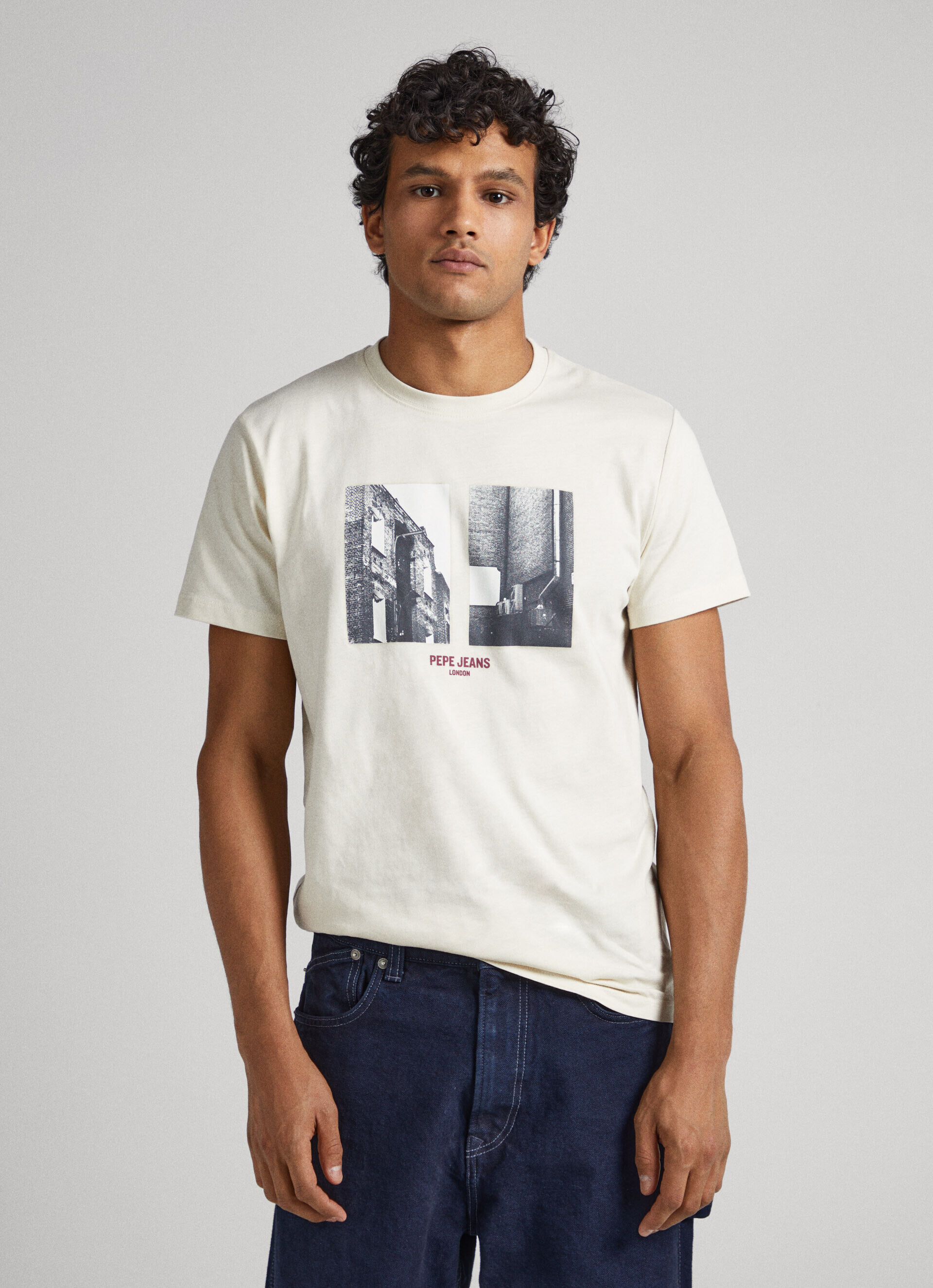 CAMISETA COM ESTAMPA FOTOGRÁFICA - branco marfim