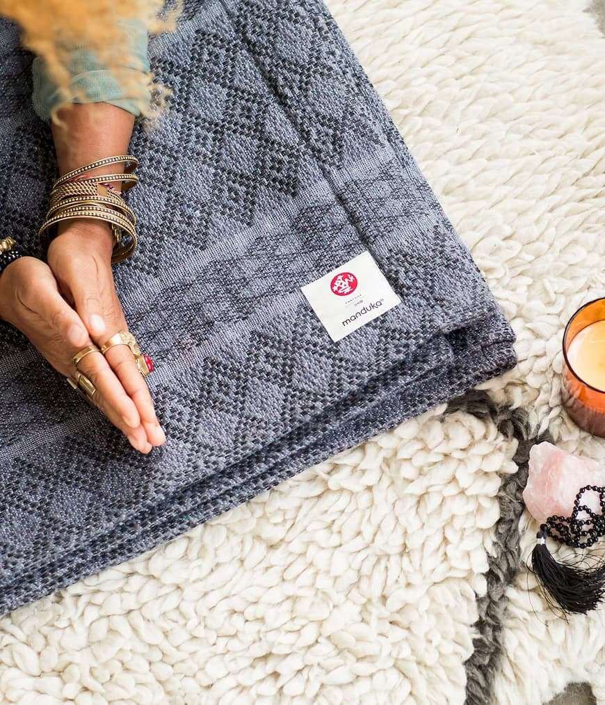 Manduka Cotton Yoga Blanket THUNDER
