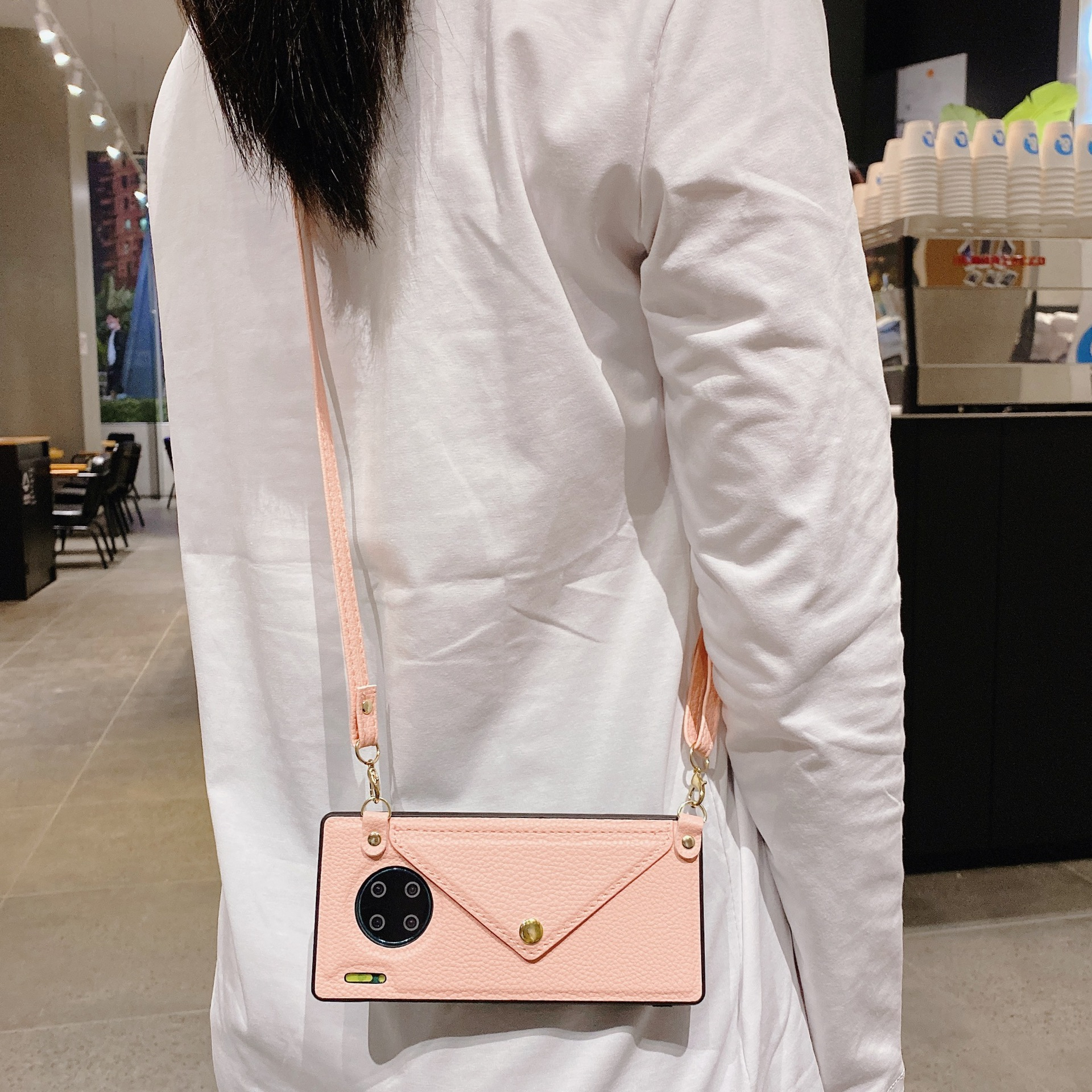 iPhone 12 / iPhone 12 Pro Necklace Leder Schutz Hülle mit Kartenfach   Handykette (120cm) - Rosa