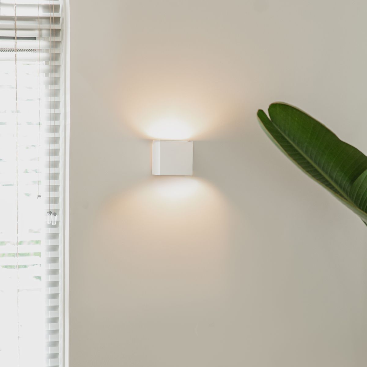 Moderne wandlamp wit met lichteffect - Kay Novo