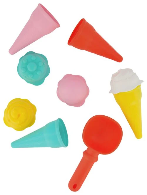 9 moules à sable glaces