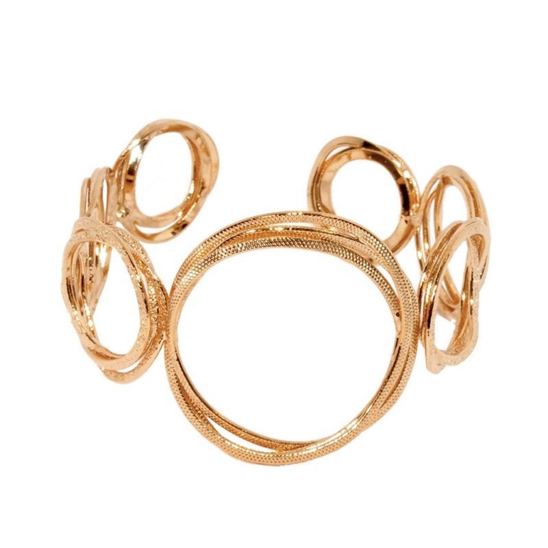 Bracelet rigide en plaqué or rose avec cercles métalliques martelés à la main - Bijou de créateur