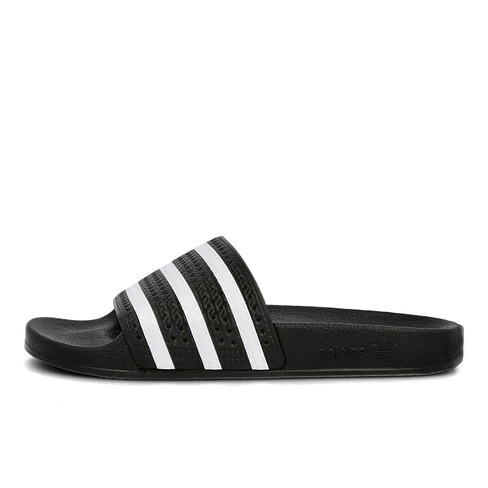 adidas<br>adilette