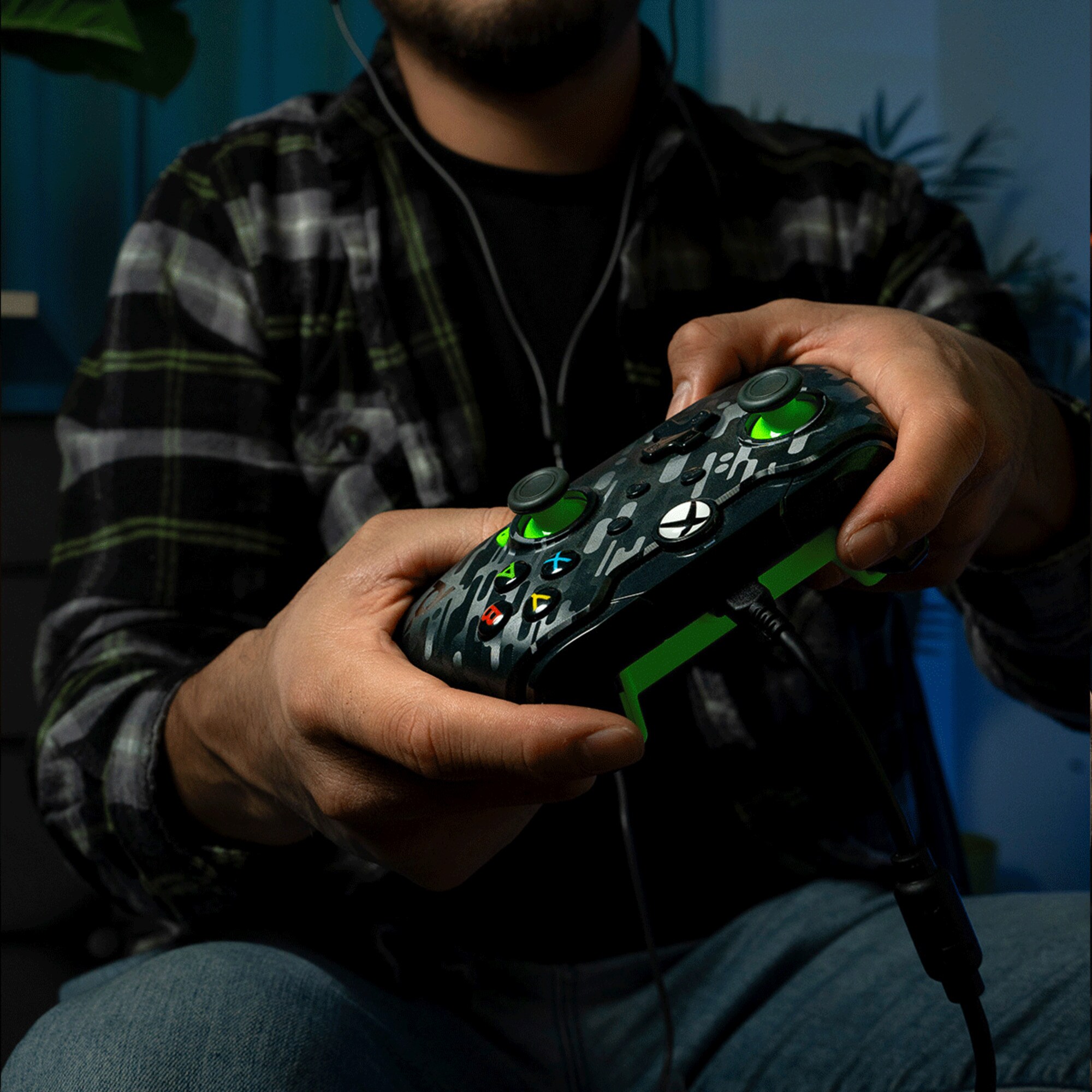 pdp Gamepad Wired Controller - Neon Carbon