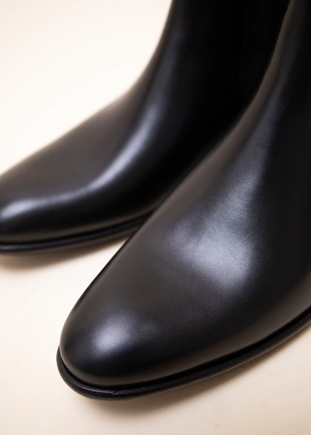 PIO CUIR NOIR