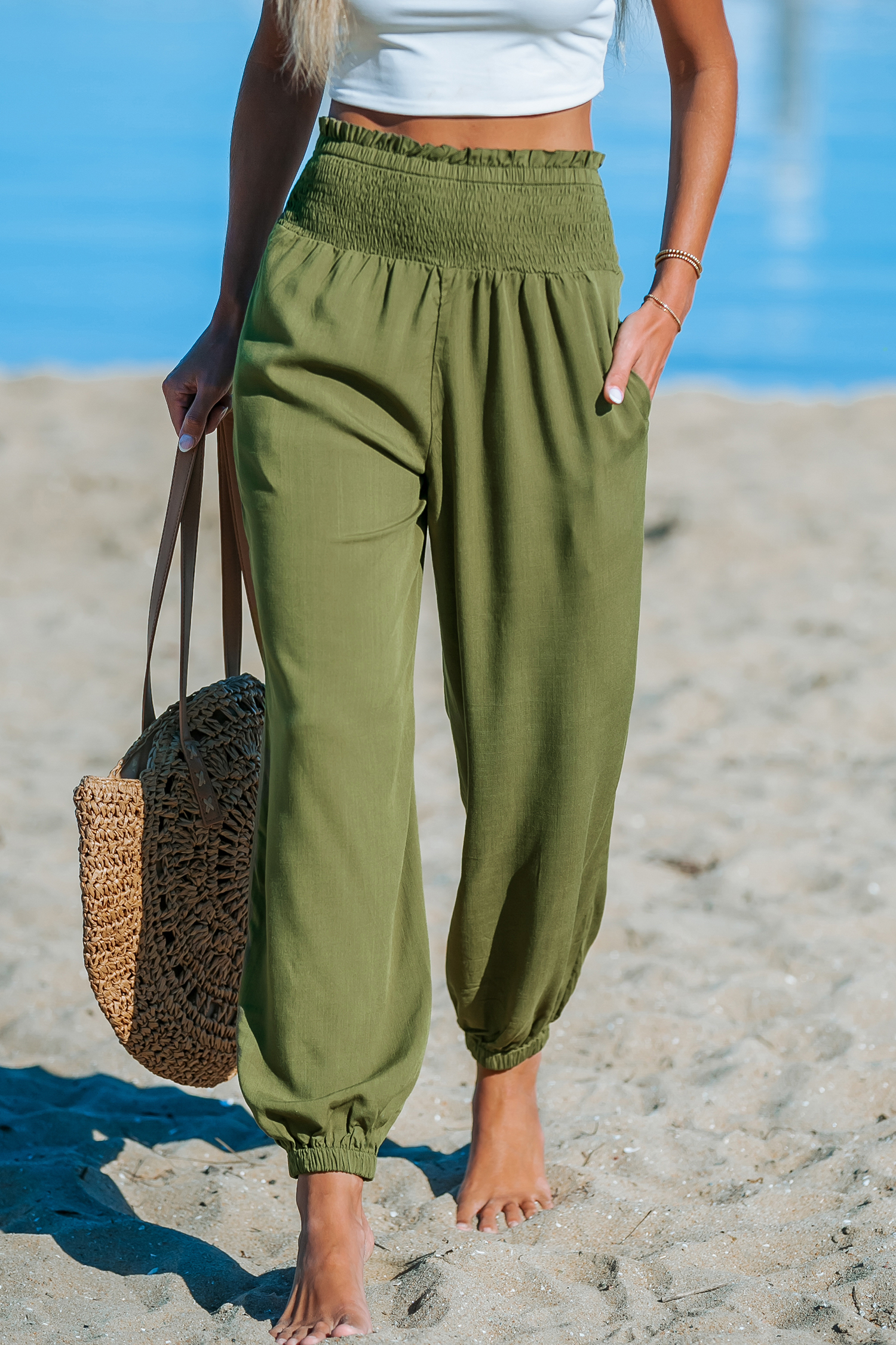 Pantalon avec jambe trapèze et taille à smocks vert